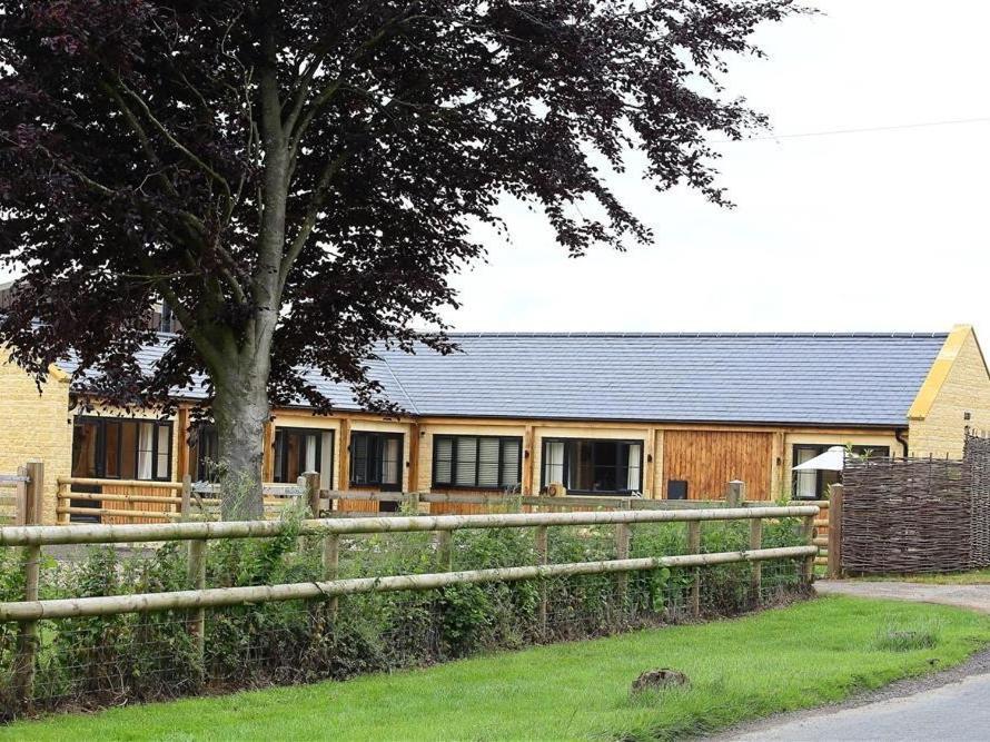 Park Stables Villa Wyck Rissington Exterior photo